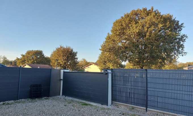 Le Teich Apartamento | Studio with exterior in Le Teich