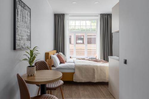 Old Town Apartamento | Studio with Great Old Town Location