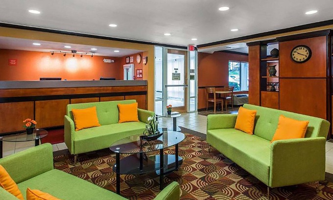 Toddville Road Hotel | Studios & Suites 4 Less Charlotte