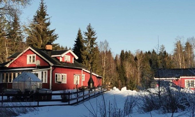 Skillingsfors Casa | Stuga Mörtbäcken - Your time out in the wilderness near Norway