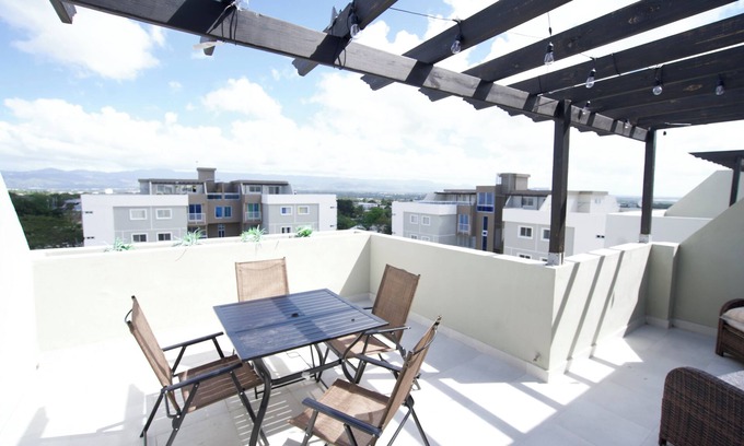 Punal Condominio | Stunning 3 Bedroom 2.5 Bathroom Penthouse
