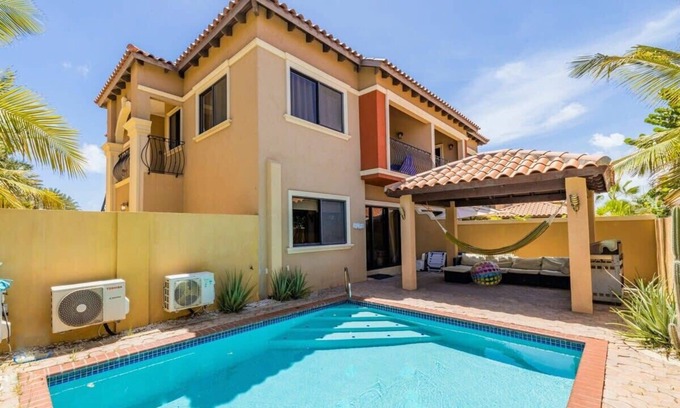 Gold Coast Apartamento | HERMOSA CASA CON PISCINA PRIVADA EN LA COSTA DE ORO