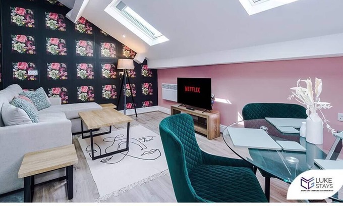 Moseley Condominio | ◑Stunning 1 Bed ◑Master Ensuite ◑Nr Cannon Hill