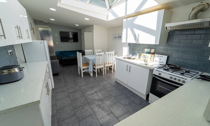 Selly Oak Apartamento | Stunning 1-bed Studio in Birmingham Available
