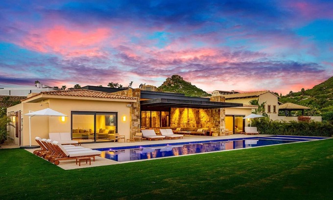 San José del Cabo Villa | Stunning 11Bd Villa, Chef + Butler + Indoor Tennis + Steps from the Beach!!!