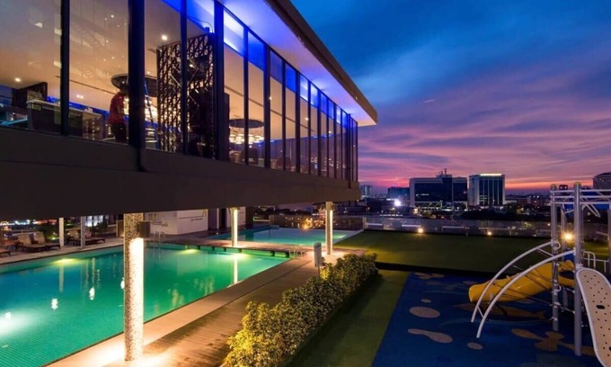 Bunga Paya Pantai Apartamento | Stunning 1BR Suite Perfect View at Melaka Malaysia
