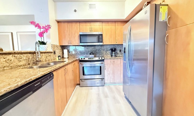 Aventura Apartamento | Stunning 2/2 Apt in Aventura @ Yacht Club