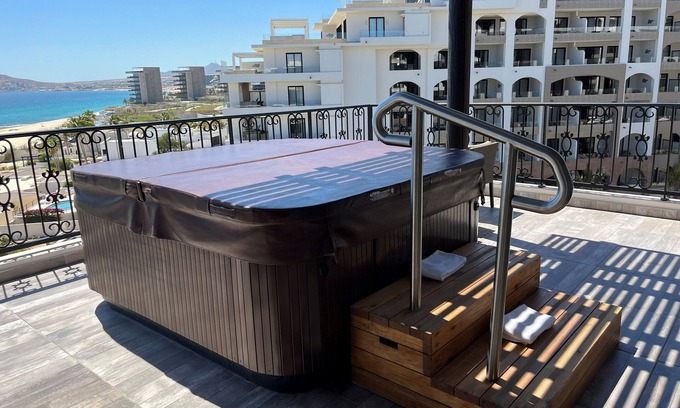 El Rosarito Condominio | Stunning 2 B/R ocean front condo near Cabo San Lucas