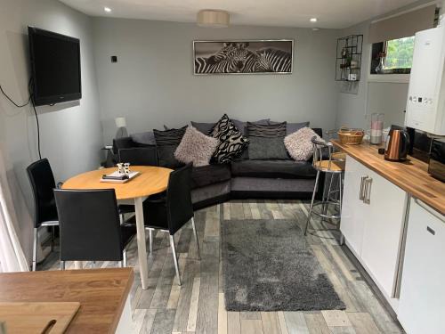 Denbigh Casa | Stunning 2-Bed Cabin in Nantglyn Denbigh