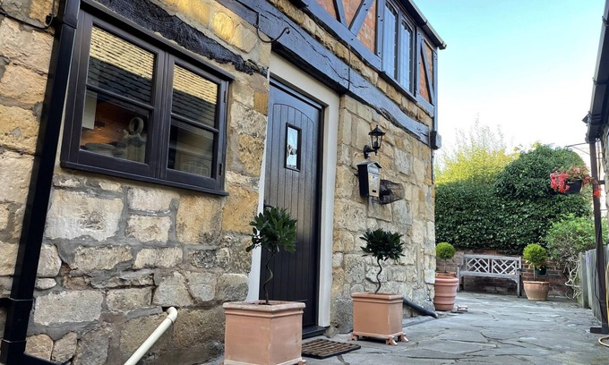 Winchcombe Casa | Stunning 2 Bed Cotswold Cottage Winchcombe