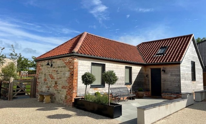West Knoyle Cabaña | Stunning 2 Bed High Spec Country Cottage - v quiet