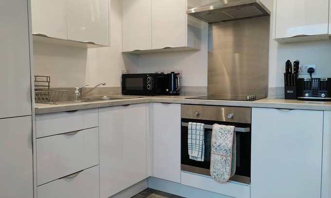 Swindon Apartamento | Stunning 2-bed Serviced Apartment in Swindon