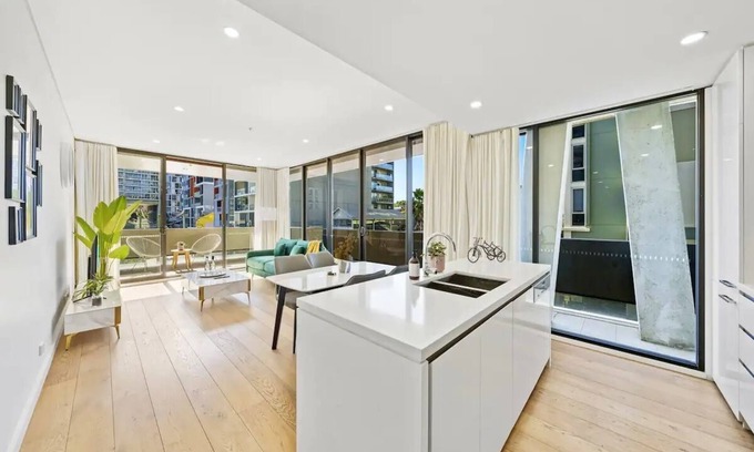 Waterloo Apartamento | Stunning 2 Bedroom Apt at Zetland | MHS