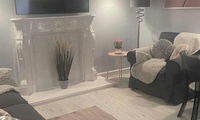 Belper Apartamento | Stunning 2 Double Bedroom Spacious Apartment in a Beautiful Courtyard