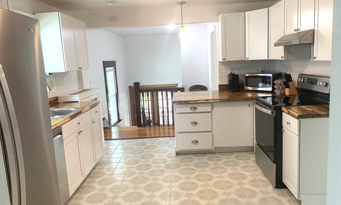 Beacon Apartamento | Stunning 2BR Apartment in the Heart of a Lively Art Scene