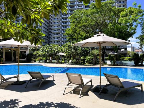 Ususan Apartamento | Stunning 2BR apt, 65 sq m Netflix at Rosewood Pointe Residences near BGC
