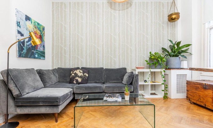 Dalston Apartamento | Stunning 2BR Apt wPatio in Dalston, 2 min to Tube