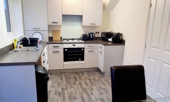 Wolverhampton Casa | Stunning 3 bed home at the heart of Wolverhampton