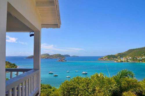 Saint Hilaire Casa | Stunning 3 Bed Villa Balcony & Sea View