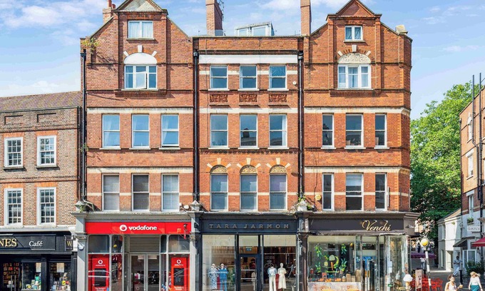 Frognal and Fitzjohns Apartamento | Stunning 3-bedroom apartment in Hampstead by StayStayStay