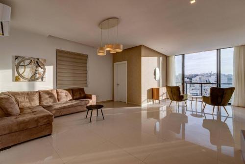 Mellieħa Heights Apartamento | Stunning 3bed With Views Mellieha By Homely