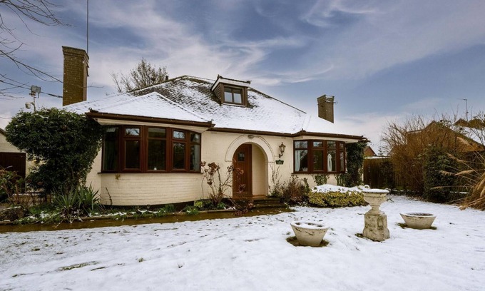 Chacombe Casa | Stunning 4 BD Bungalow Banbury Northamptonshire