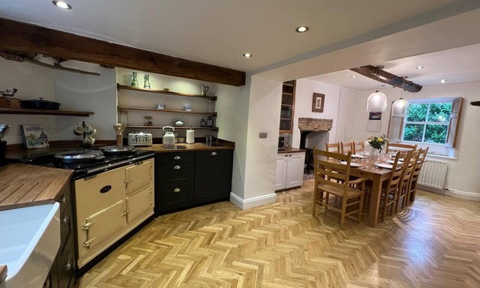 Caldbeck Casa | Stunning 4-bed Grade II House in the Lake District