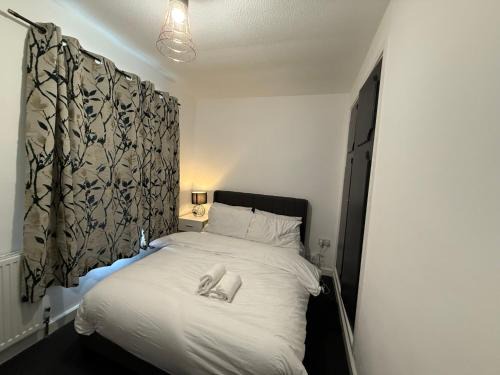 Bridgend Casa | Stunning 4-Bed House in Bridgend