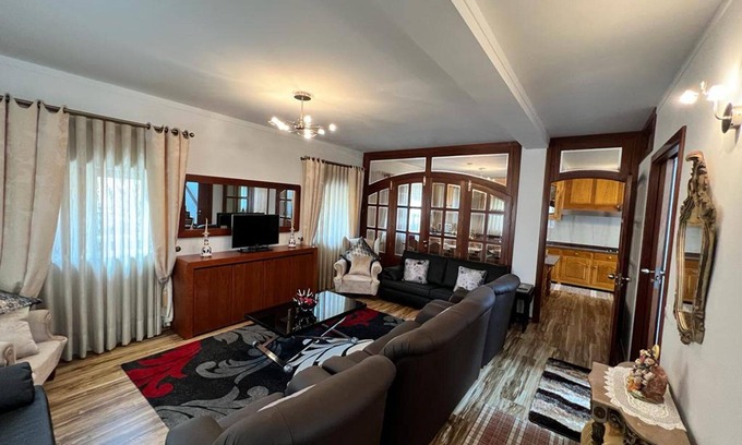 Barcelos Casa | Stunning 4-bed House