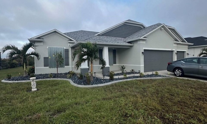 South Gulf Cove Casa | Stunning 4+ bedroom home with pool, minutes away from gulf coast beaches.