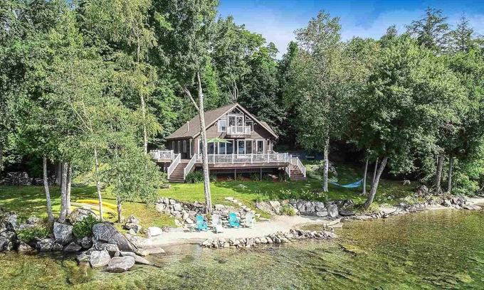 Morgan Casa | Stunning 4-season waterfront oasis on Seymour Lake, Morgan, VT