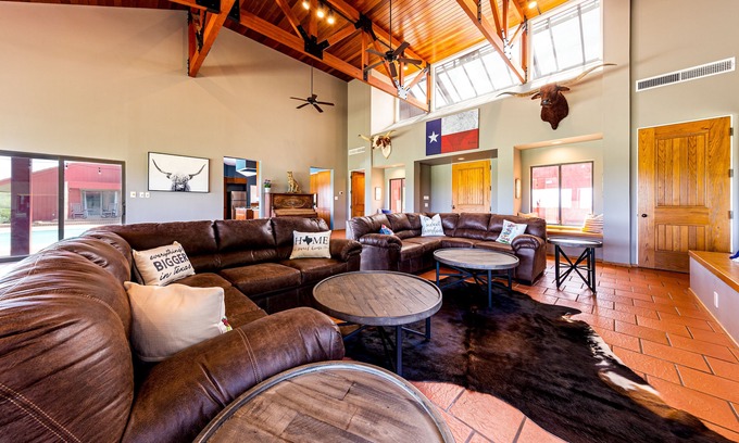 Cedar Creek Casa | Impresionante rancho de 400 acres cerca de Austin y COTA