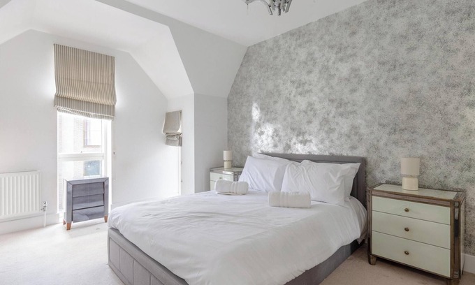Clapton Casa | Stunning 4BD House, Clapton!