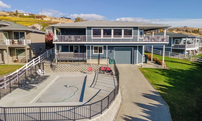 Manson Casa | Stunning 4BR Home in Manson with Lake Views, Private Pool and Hot Tub!