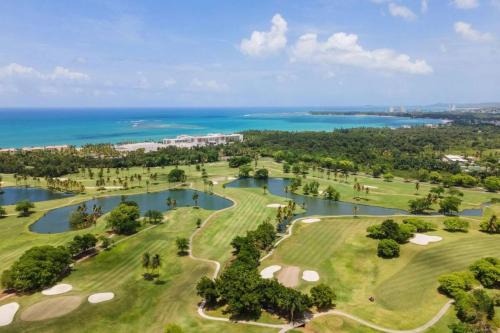 Mameyes II Apartamento | Stunning 4BR Penthouse Ocean & Golf Views Wyndham Residence