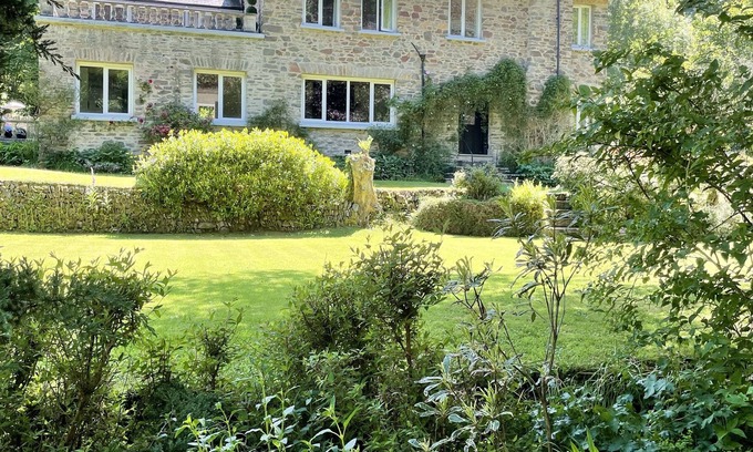 Trentishoe Casa | Stunning 5 bed Country House - Dogs Welcome