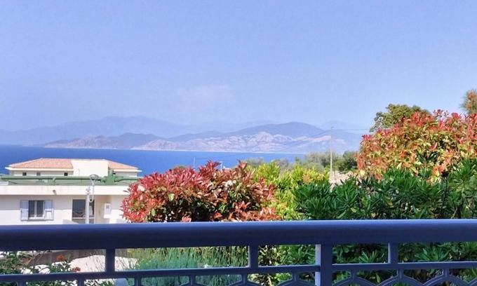 Santa-Reparata-di-Balagna Apartamento | Stunning 56m² T2 Apartment with Panoramic View of L’Île-Rousse and the Sea 🌊☀️