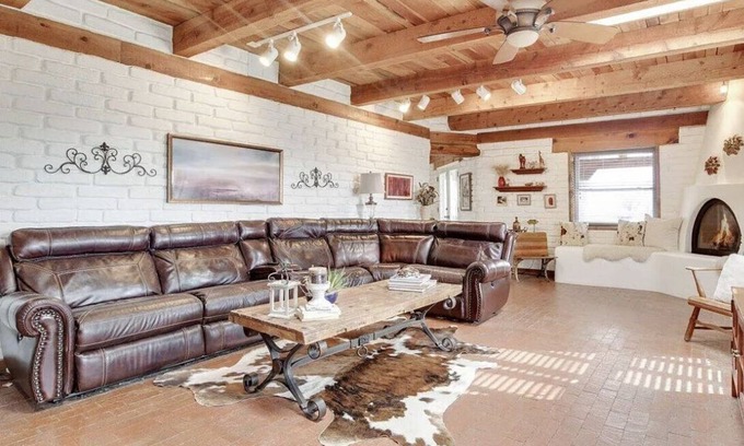 Corrales Casa | Stunning adobe home in the heart of Corrales.