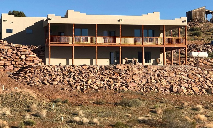 Leeds Casa | Stunning Adobe Home Overlooking Silver Reef