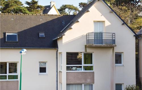 Trevou-Treguignec Apartamento | Stunning Apartment In Trevou Treguignec