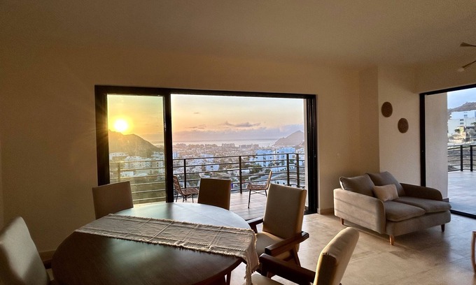 Libertad Apartamento | Hermoso departamento con vista al oceano y a la montaña
