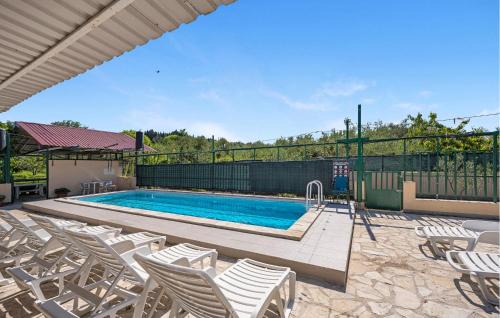 Skradin Apartamento | Stunning Apartment In Dubravice