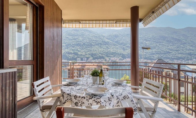 Omegna Apartamento | Impresionante apartamento en Omegna
