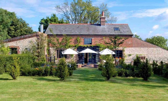Petersfield Casa | Impresionante conversión de graneros en el corazón de South Downs