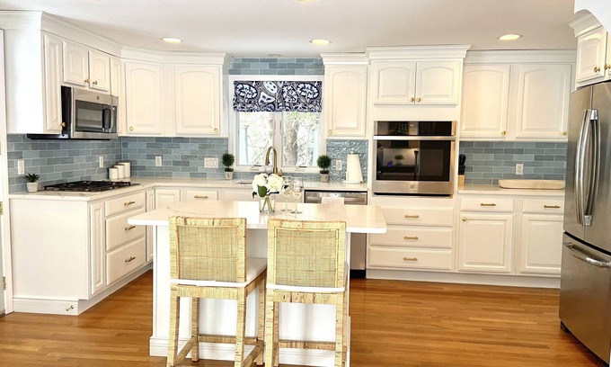 Marblehead Casa | Stunning Beach Cottage just steps from Marblehead Harbor and Town