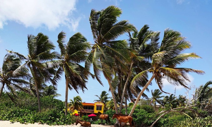 Puerto Diablo Casa | Beach front, private door to a beach. 4br-3bth