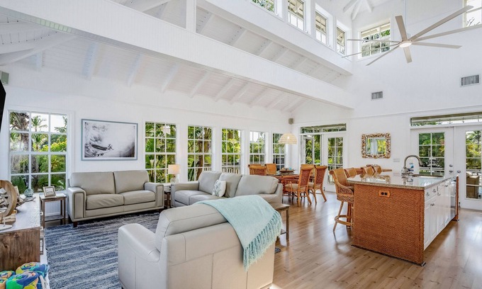 Bokeelia Casa | Stunning canal-front home with pools, AC, W/D & hammock
