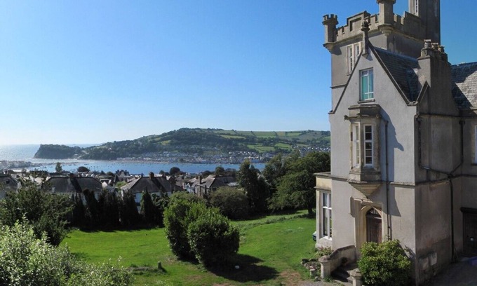 Teignmouth Otro | Hermoso "Castillo" con increíbles vistas al mar, apto para familias y mascotas
