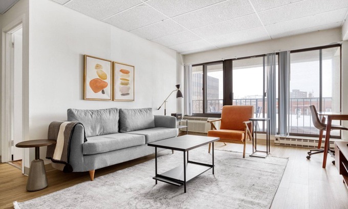 Mid-Cambridge Apartamento | Stunning Central Square 2BR near Central Square T stop, by Blueground