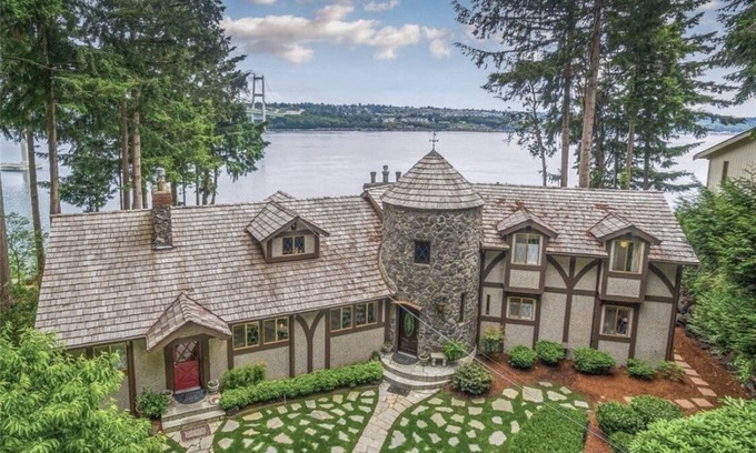 Gig Harbor Casa | Impresionante castillo en el GH / Fantastic for Events, Getaway & Whale Watching Site